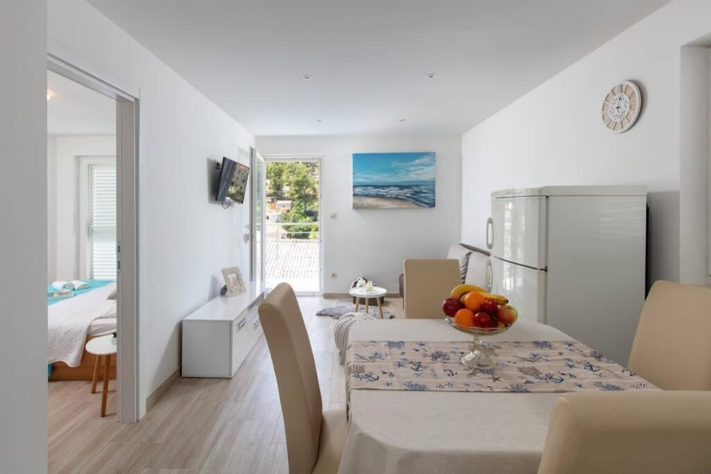 Seaview Apartment Sparkle Iskra - Povlja, Brac Povlja  Exterior photo